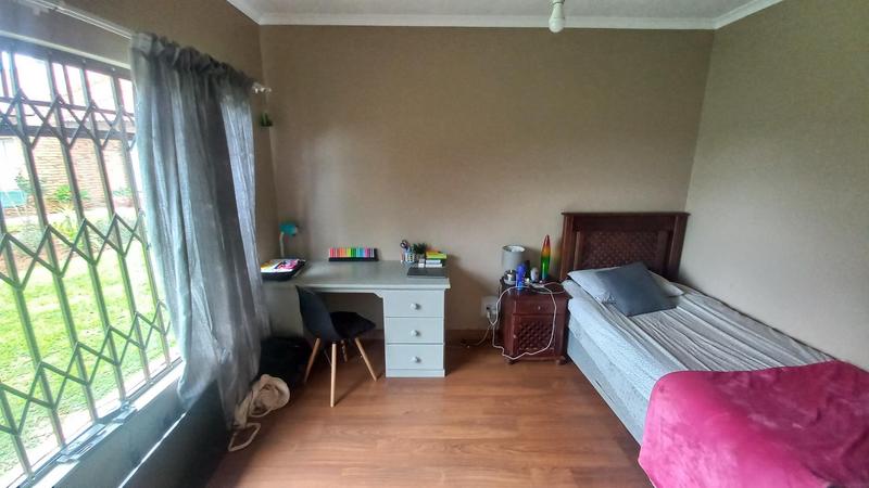4 Bedroom Property for Sale in Kameeldrift East Gauteng