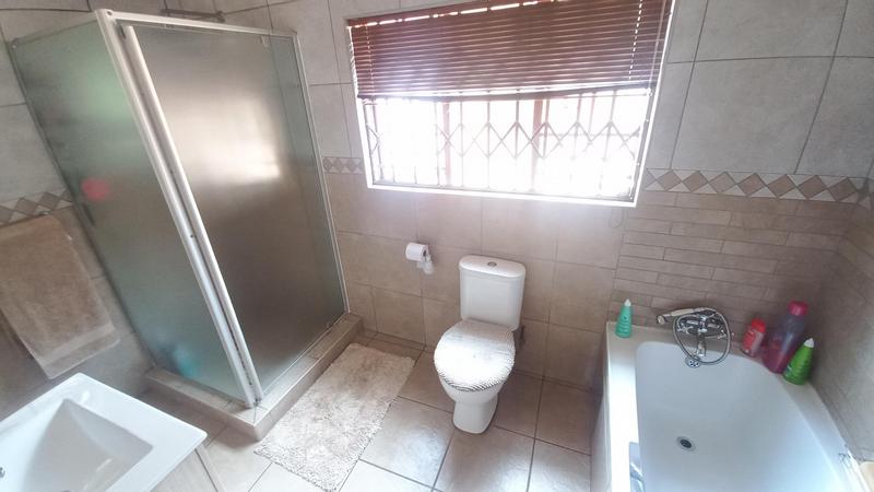 4 Bedroom Property for Sale in Kameeldrift East Gauteng