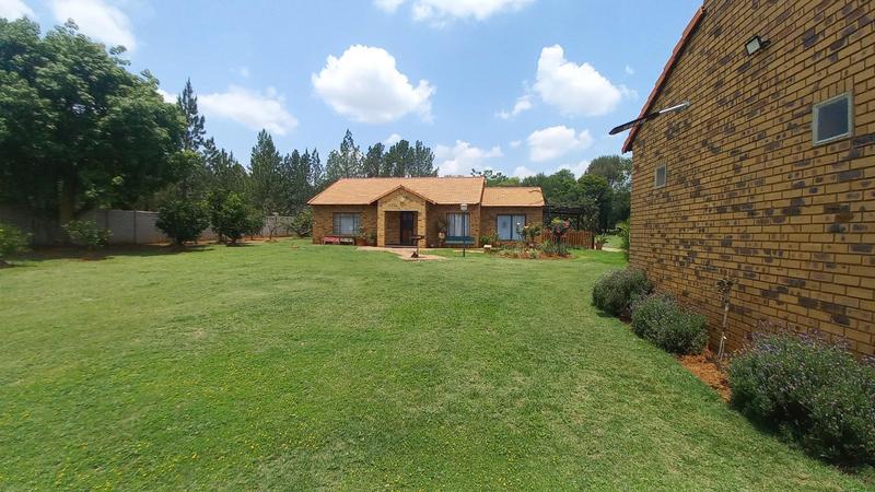 4 Bedroom Property for Sale in Kameeldrift East Gauteng