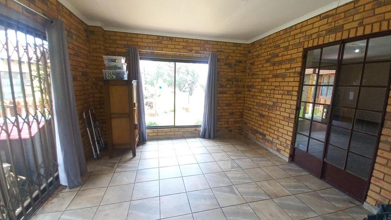 4 Bedroom Property for Sale in Kameeldrift East Gauteng