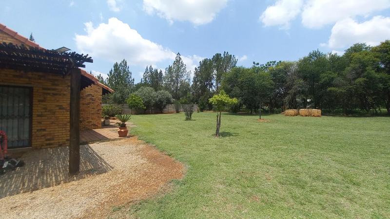 4 Bedroom Property for Sale in Kameeldrift East Gauteng
