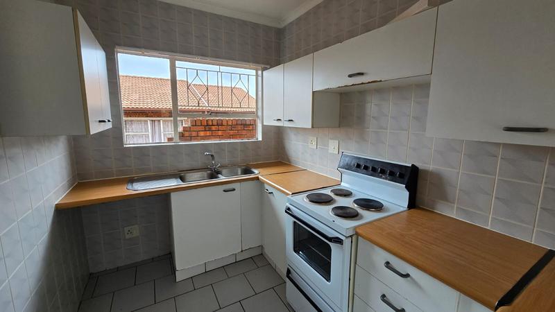 To Let 2 Bedroom Property for Rent in Vorna Valley Gauteng