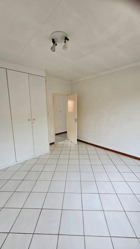 To Let 2 Bedroom Property for Rent in Vorna Valley Gauteng