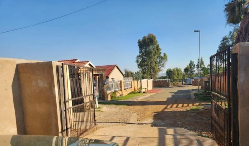 To Let 1 Bedroom Property for Rent in Naturena Gauteng