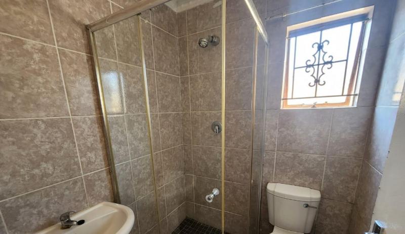 To Let 1 Bedroom Property for Rent in Naturena Gauteng