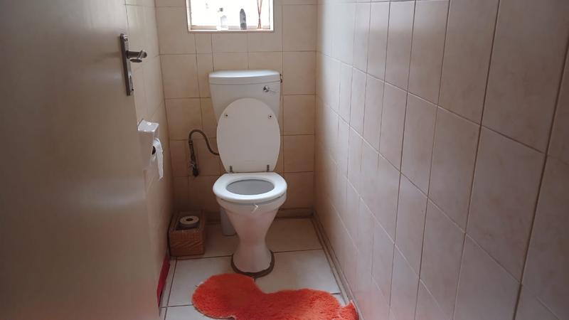 3 Bedroom Property for Sale in Clayville Gauteng