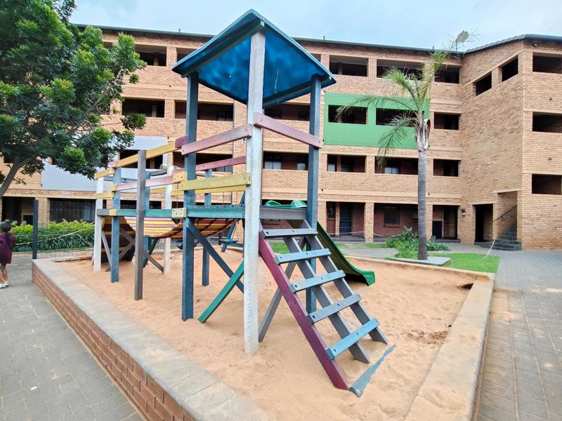 To Let 2 Bedroom Property for Rent in Montana Gauteng