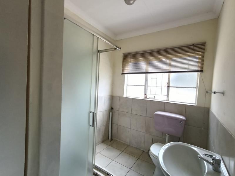 To Let 2 Bedroom Property for Rent in Petersfield Gauteng