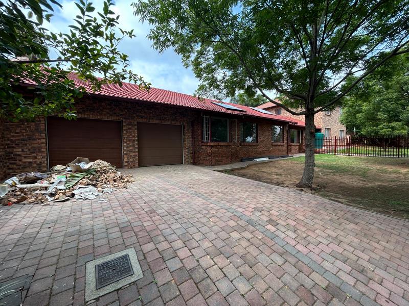 To Let 3 Bedroom Property for Rent in The Reeds Gauteng