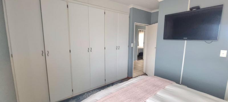 3 Bedroom Property for Sale in Amberfield Gauteng