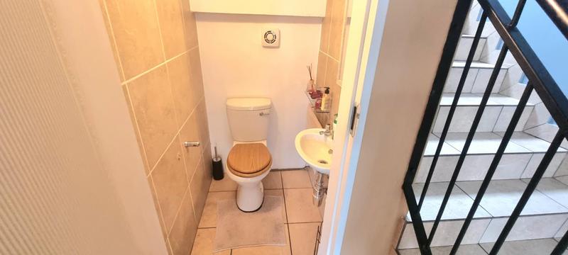 3 Bedroom Property for Sale in Amberfield Gauteng