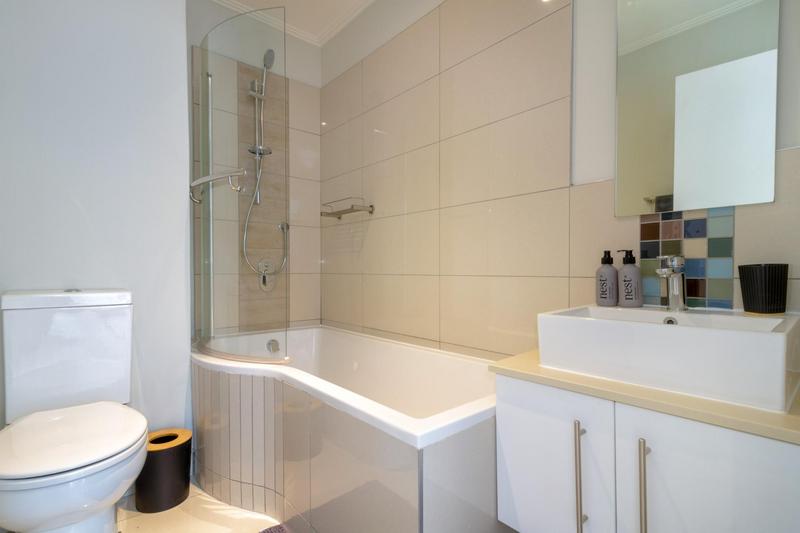 2 Bedroom Property for Sale in Rosebank Gauteng