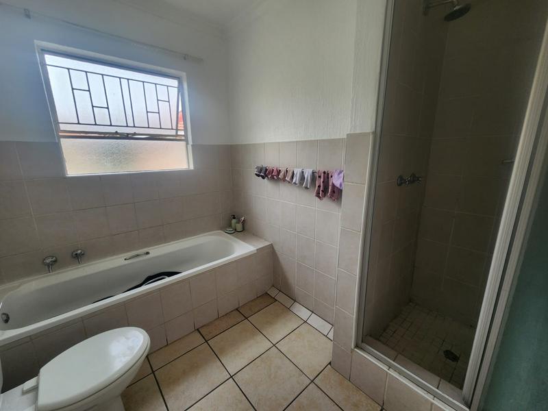 3 Bedroom Property for Sale in Vorna Valley Gauteng