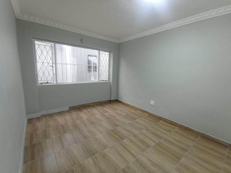 To Let 2 Bedroom Property for Rent in Florida Glen Gauteng