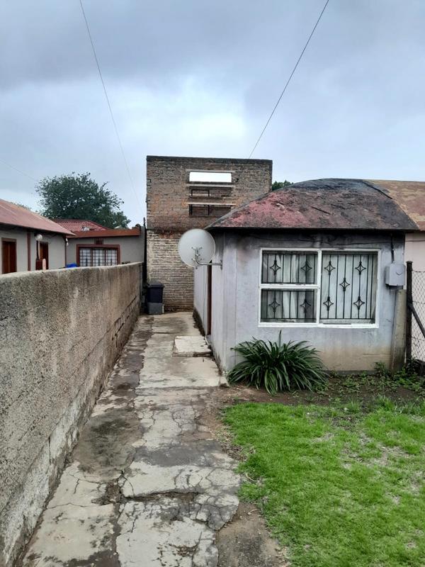 0 Bedroom Property for Sale in Jabavu Gauteng