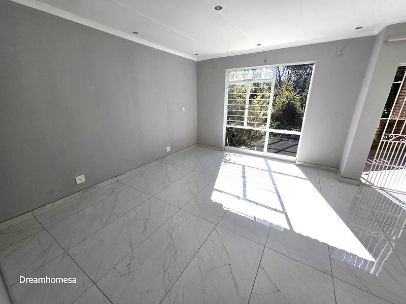 To Let 2 Bedroom Property for Rent in Morningside Gauteng