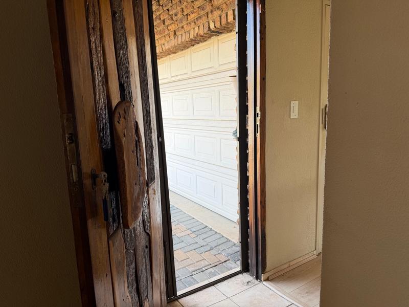 3 Bedroom Property for Sale in Vanderbijlpark SE 3 Gauteng