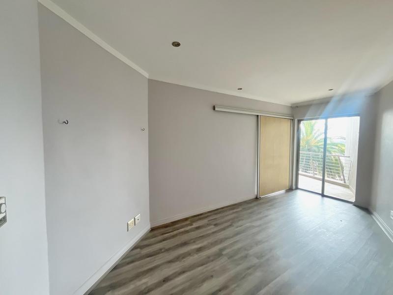 To Let 1 Bedroom Property for Rent in Sandhurst Gauteng