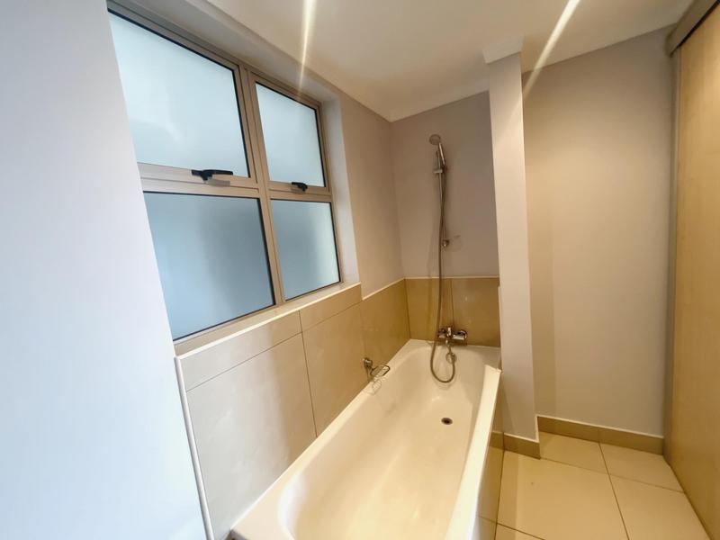 To Let 1 Bedroom Property for Rent in Sandhurst Gauteng