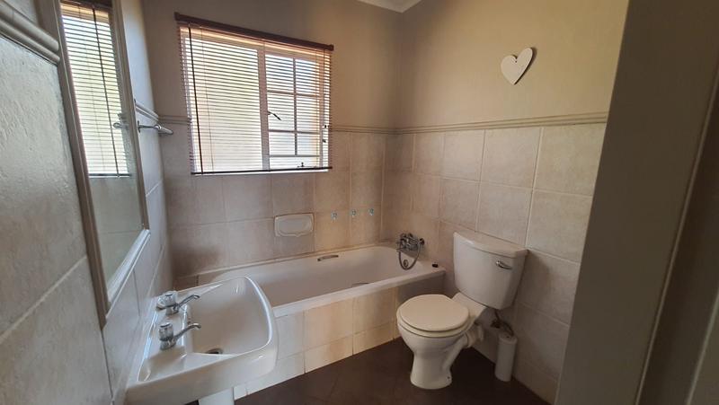 To Let 2 Bedroom Property for Rent in Olympus AH Gauteng