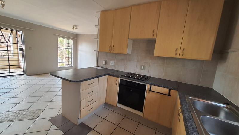 To Let 2 Bedroom Property for Rent in Olympus AH Gauteng