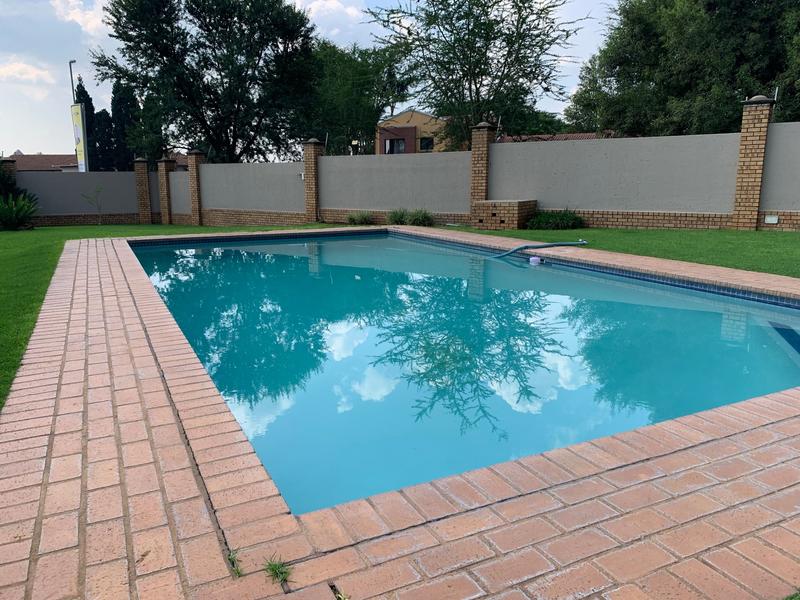 To Let 2 Bedroom Property for Rent in Olympus AH Gauteng