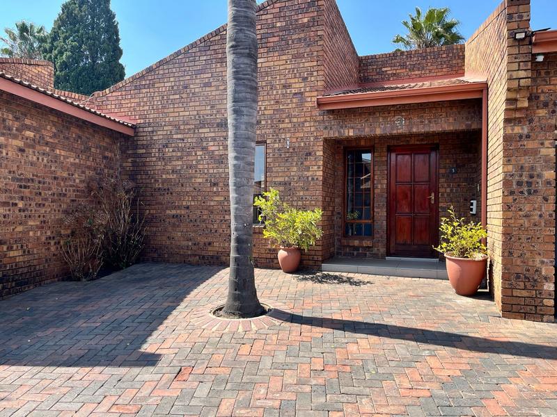 3 Bedroom Property for Sale in Bedfordview Gauteng