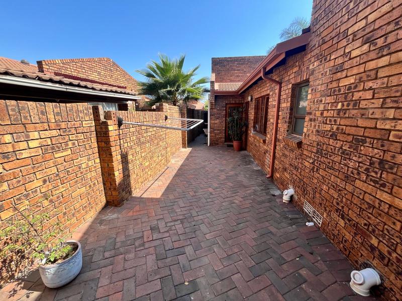 3 Bedroom Property for Sale in Bedfordview Gauteng