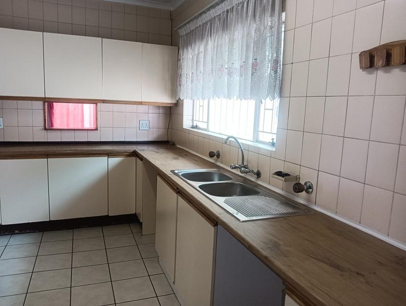 6 Bedroom Property for Sale in Freeway Park Gauteng