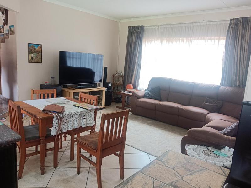 6 Bedroom Property for Sale in Freeway Park Gauteng