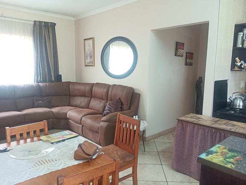 6 Bedroom Property for Sale in Freeway Park Gauteng