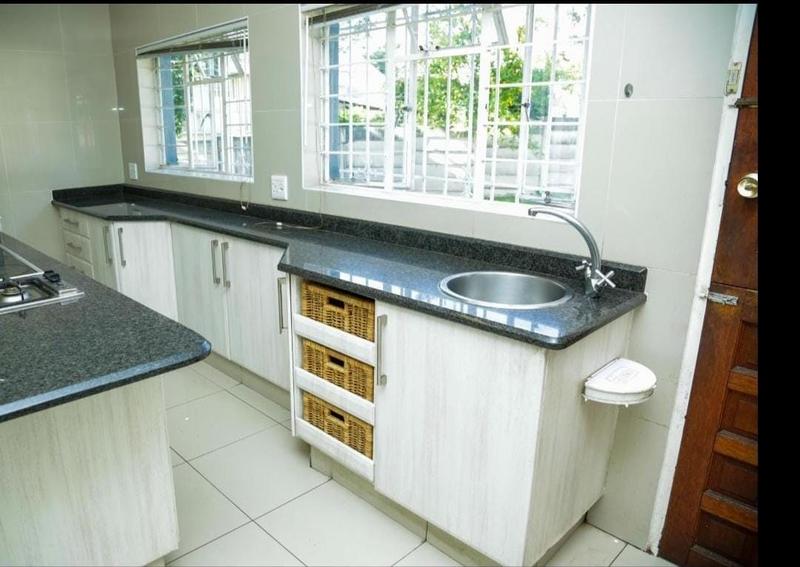 To Let 4 Bedroom Property for Rent in Bryanston Gauteng