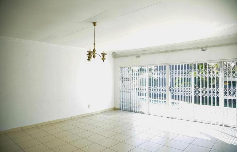 To Let 4 Bedroom Property for Rent in Bryanston Gauteng