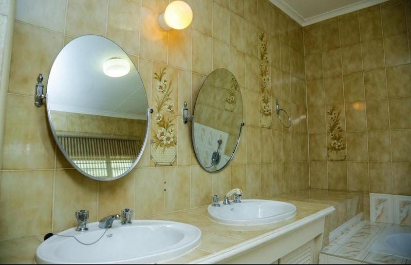 To Let 4 Bedroom Property for Rent in Bryanston Gauteng