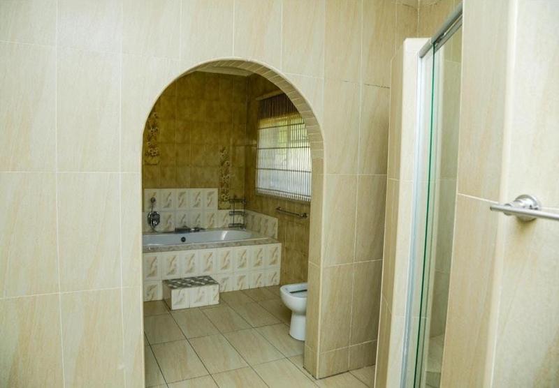 To Let 4 Bedroom Property for Rent in Bryanston Gauteng