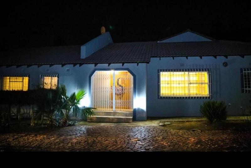 To Let 4 Bedroom Property for Rent in Bryanston Gauteng