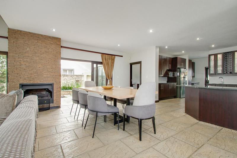 To Let 3 Bedroom Property for Rent in Broadacres Gauteng