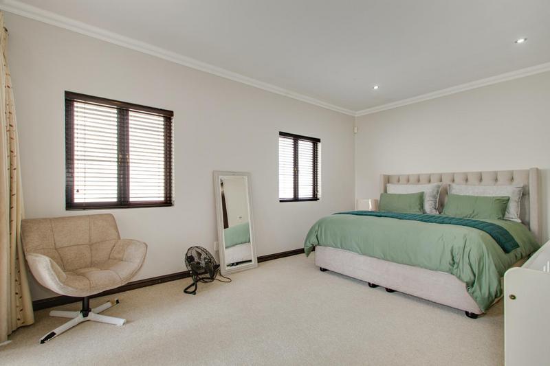 To Let 3 Bedroom Property for Rent in Broadacres Gauteng