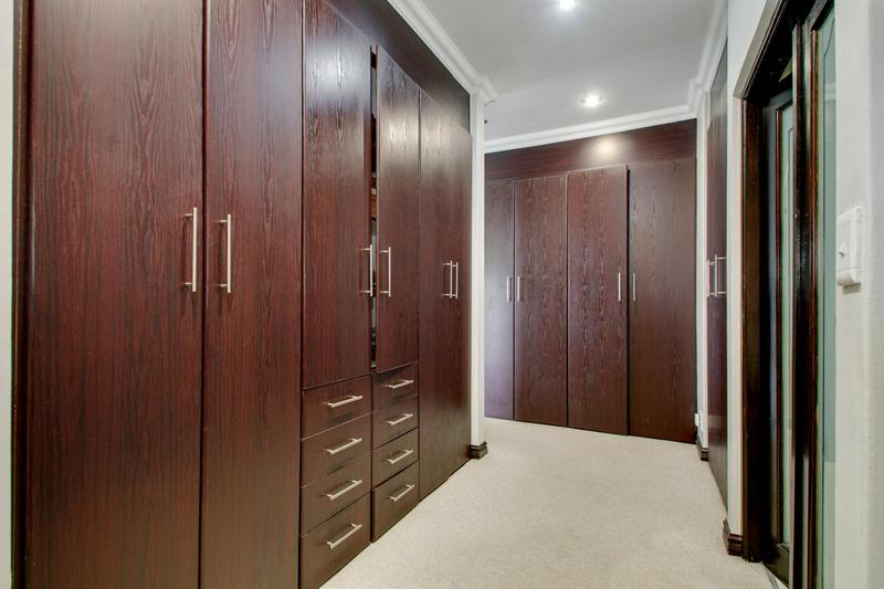 To Let 3 Bedroom Property for Rent in Broadacres Gauteng