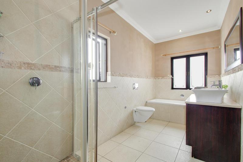 To Let 3 Bedroom Property for Rent in Broadacres Gauteng