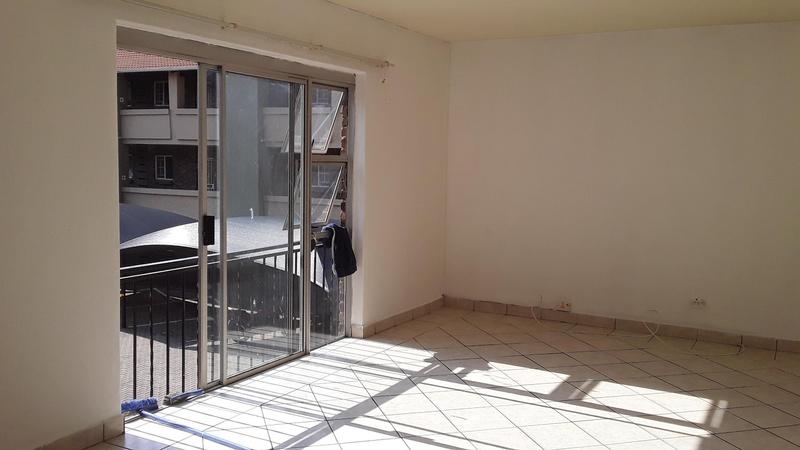 To Let 2 Bedroom Property for Rent in Amberfield Gauteng