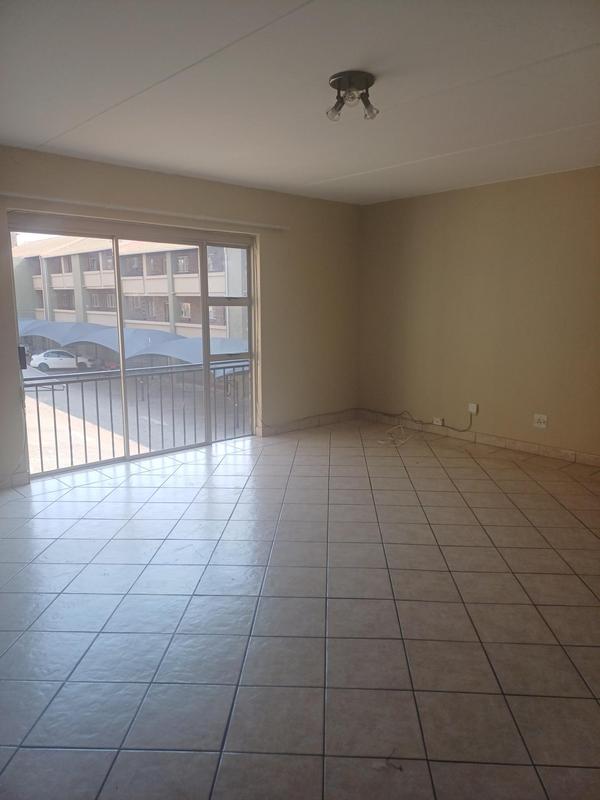To Let 2 Bedroom Property for Rent in Amberfield Gauteng
