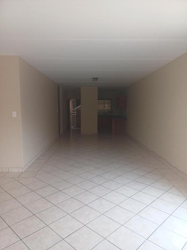 To Let 2 Bedroom Property for Rent in Amberfield Gauteng