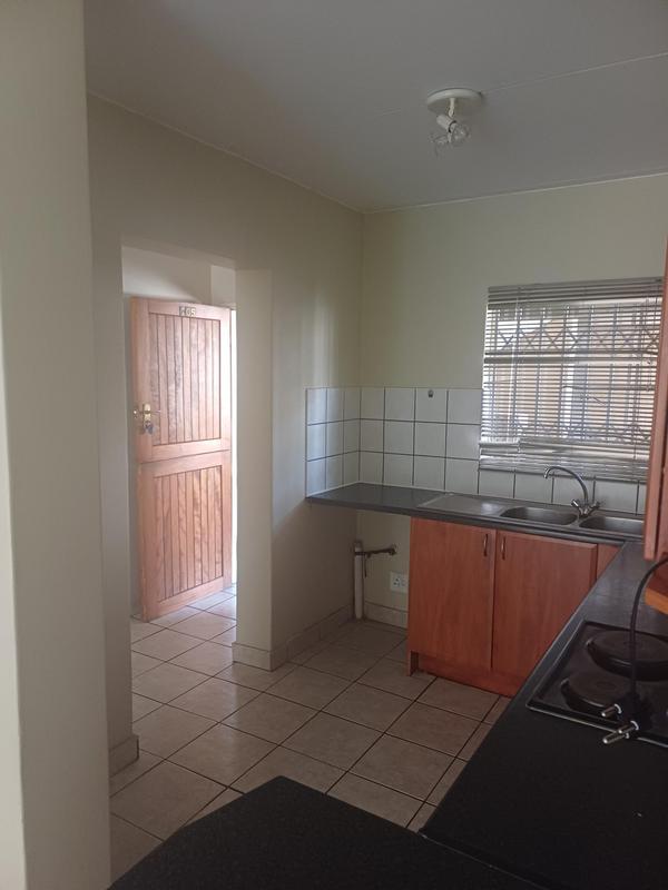To Let 2 Bedroom Property for Rent in Amberfield Gauteng