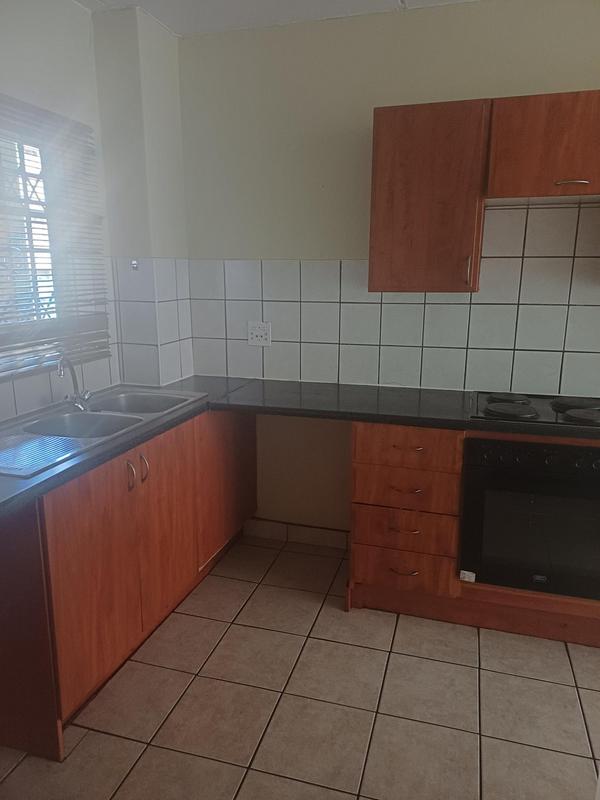 To Let 2 Bedroom Property for Rent in Amberfield Gauteng