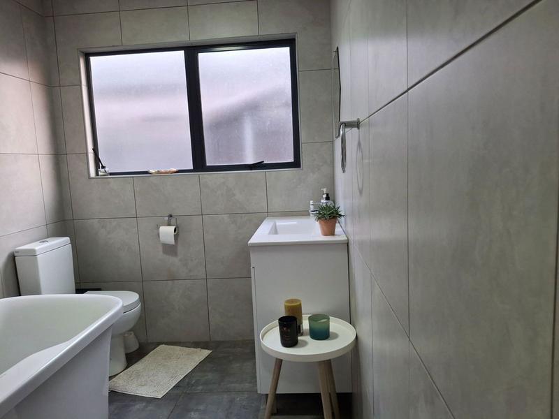 3 Bedroom Property for Sale in Fairlead Gauteng