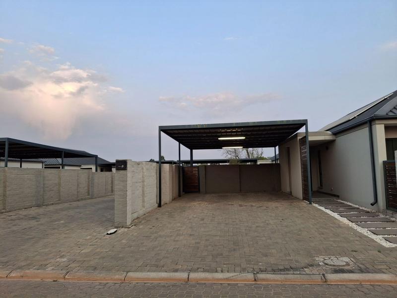 3 Bedroom Property for Sale in Fairlead Gauteng