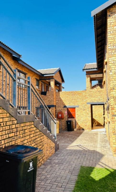 2 Bedroom Property for Sale in Witfield Gauteng