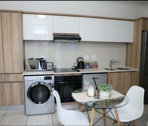 3 Bedroom Property for Sale in Glen Marais Gauteng