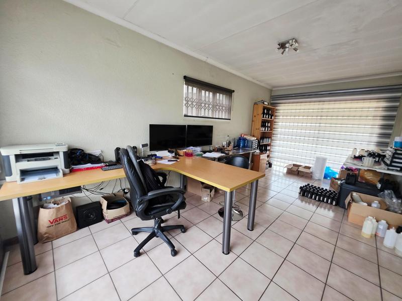 3 Bedroom Property for Sale in Noordwyk Gauteng